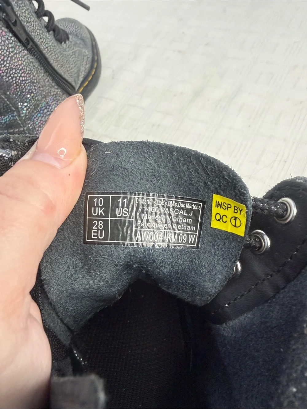 Dr. Martens ankle dna